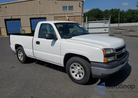 2007 Chevrolet Silverado C1500 Classic z USA, uszkodzony, nr VIN 3GCEC14V37G186602